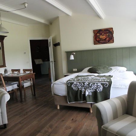 오스펠 De Turfstaeker B&B 외부 사진