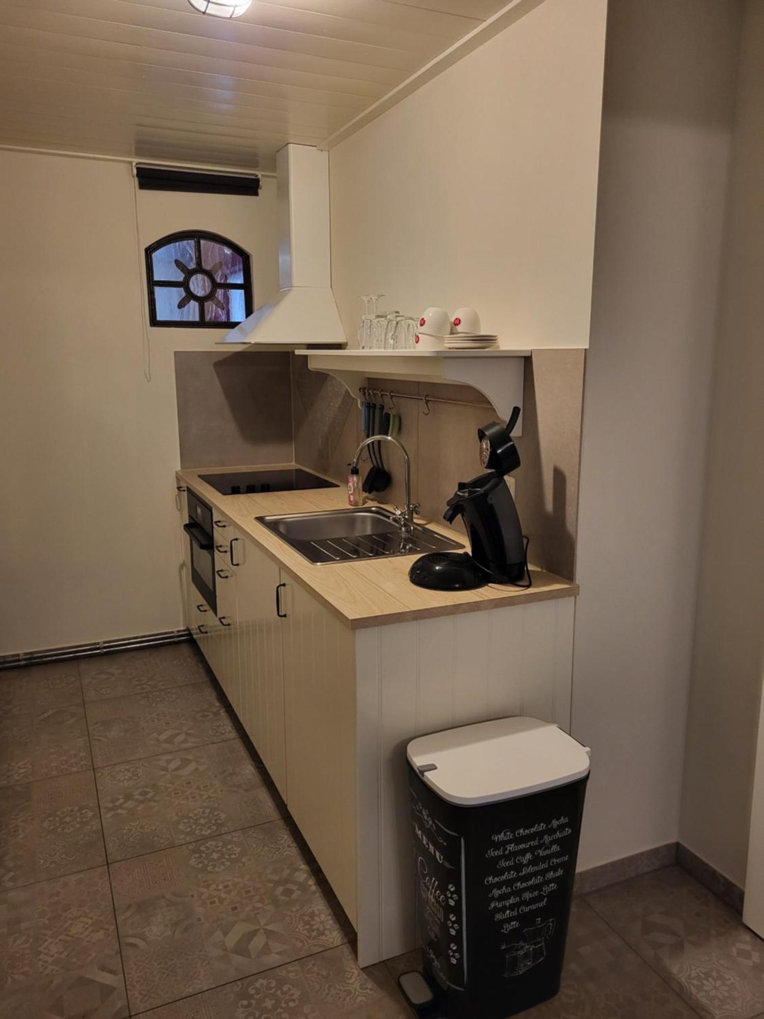 오스펠 De Turfstaeker B&B 외부 사진