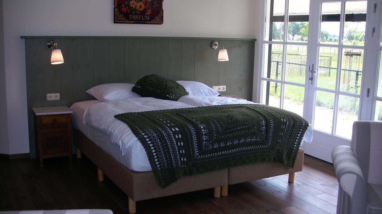 오스펠 De Turfstaeker B&B 외부 사진