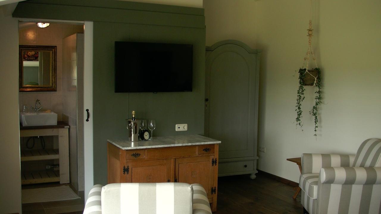 오스펠 De Turfstaeker B&B 외부 사진