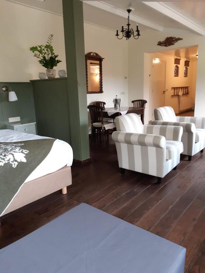 오스펠 De Turfstaeker B&B 외부 사진