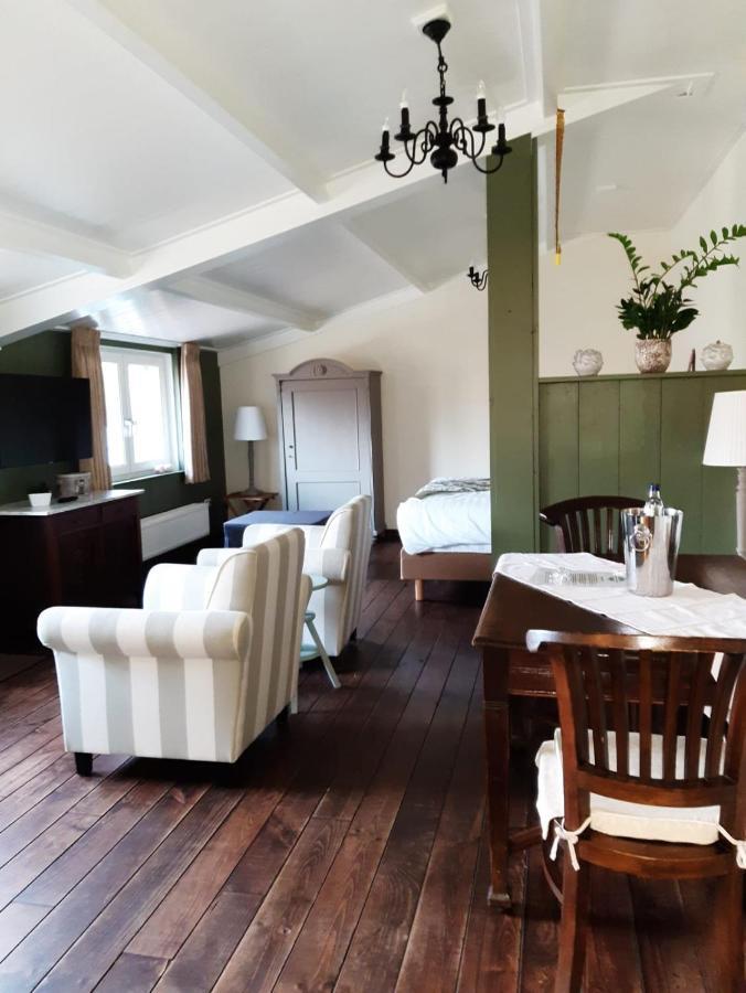 오스펠 De Turfstaeker B&B 외부 사진