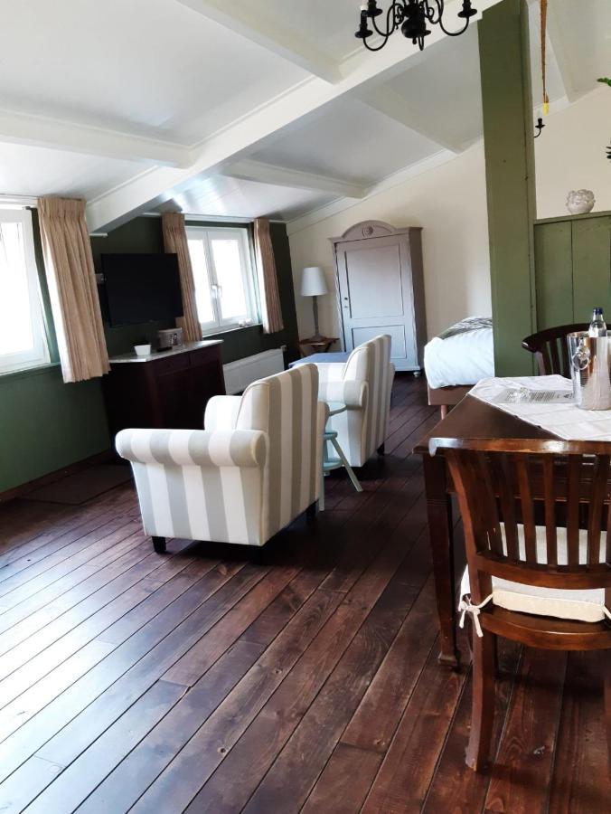 오스펠 De Turfstaeker B&B 외부 사진